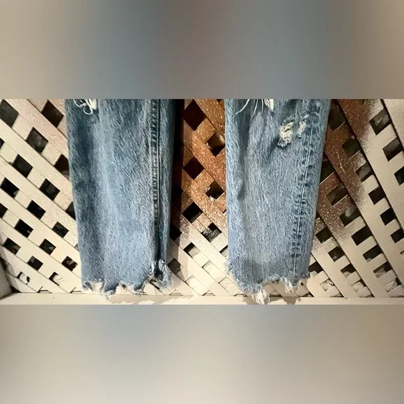 We The Free Light Blue Distressed Boyfriend Jeans Free People size 26 - Picture 3 of 13